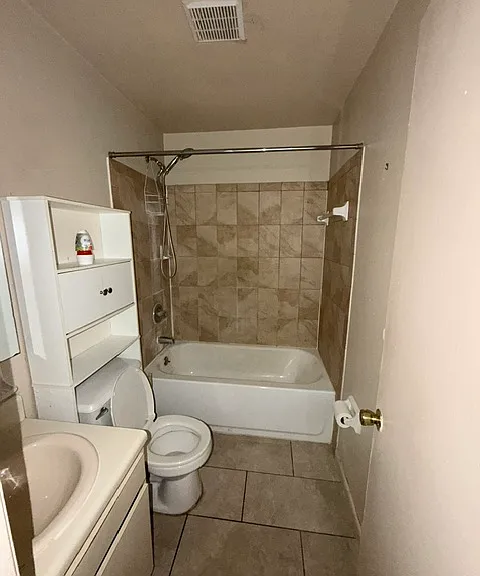 5221 S Bayshore Blvd #54 — Photo 13