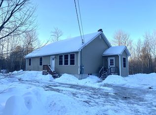 825 Maplewood Rd, West Newfield, ME 04095