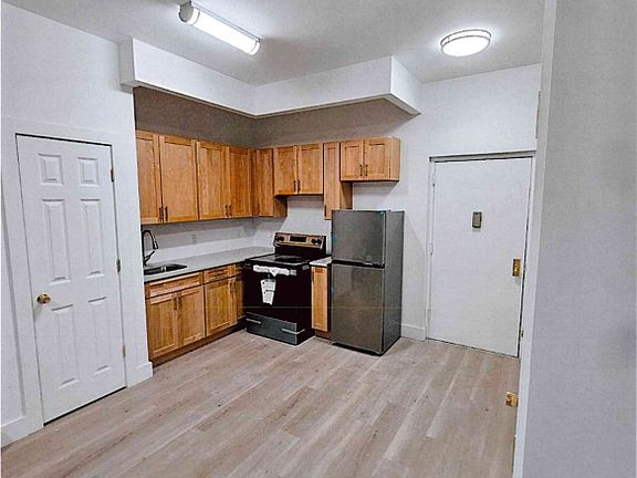 4th image of 581 W 161st St Unit 1A