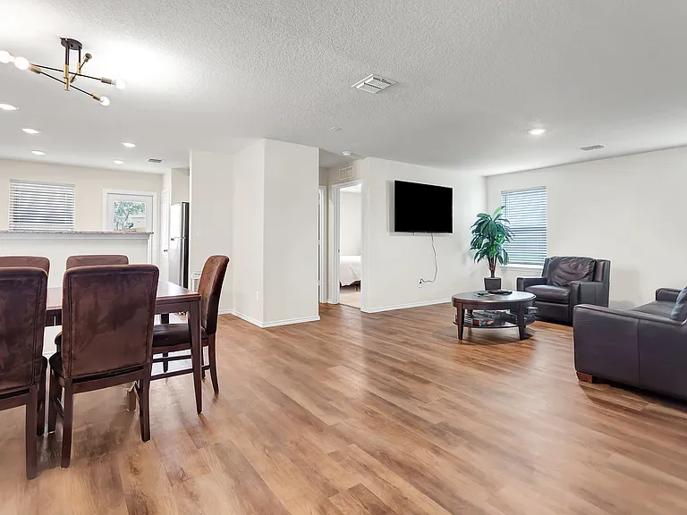 7360 Yucca Pl — Photo 4
