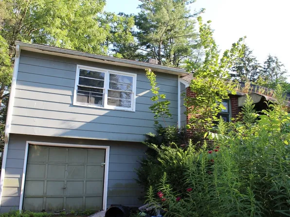 807 Martin St, Endicott, NY 13760