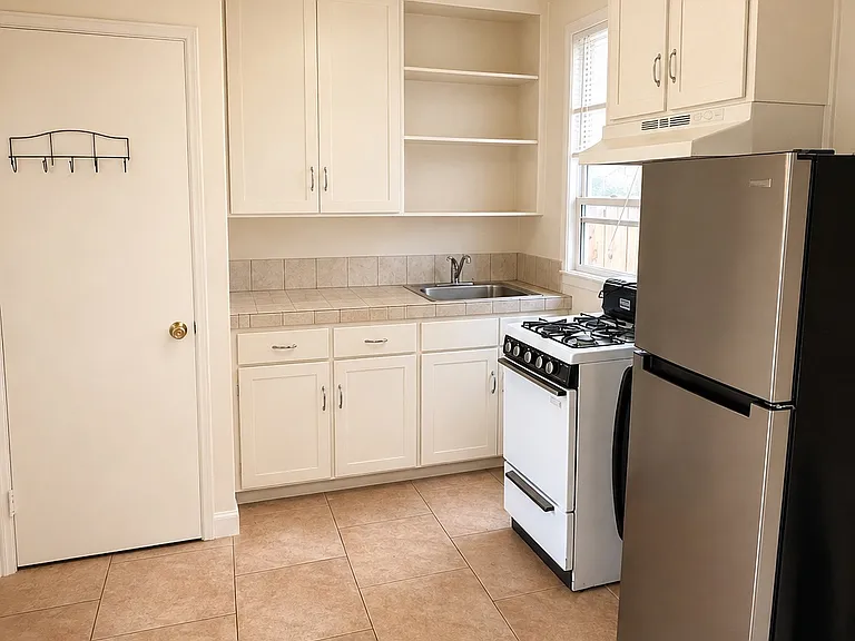 129 Raymond St #86 — Photo 2