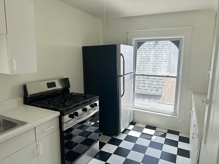 12 Colonial Cir #5 — Photo 9