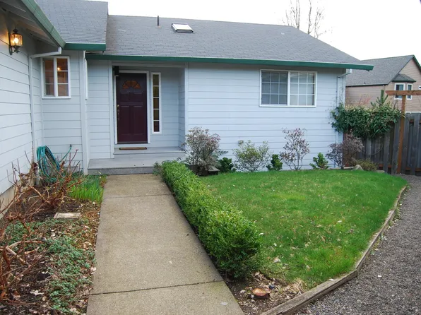 939 SW Fellows Ct, McMinnville, OR 97128