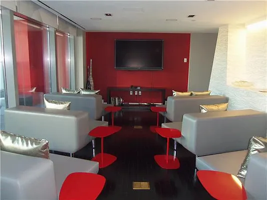 Rented by Avenue Sotheby's International Realty | media 30