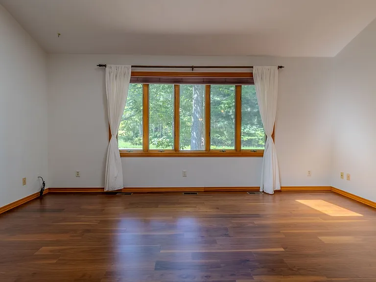 4015 Holiday North Ct — Photo 17