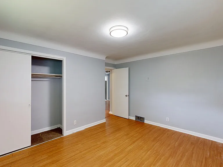 4637 Clover Ln — Photo 17