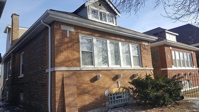 1st image of 10649 S Bensley Ave
