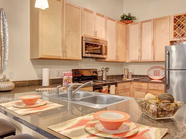 7700 Sunwood Dr NW APT 449