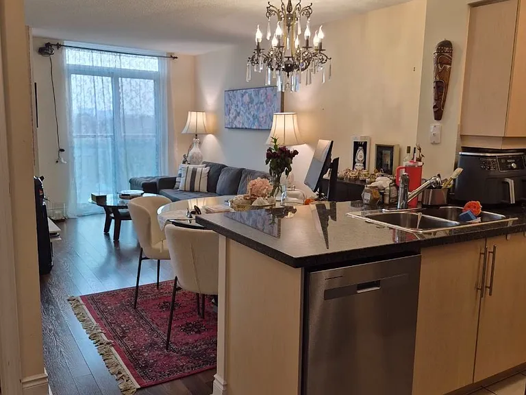 25 Greenview Ave #715 — Photo 9