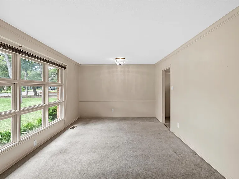 7808 Delhi Rd — Photo 6