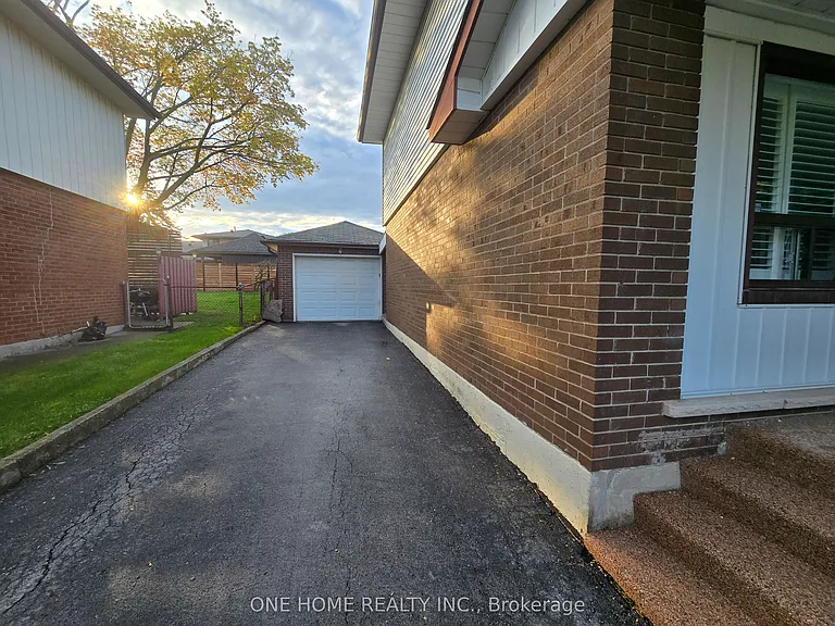 223 Elmwood Rd — Photo 3
