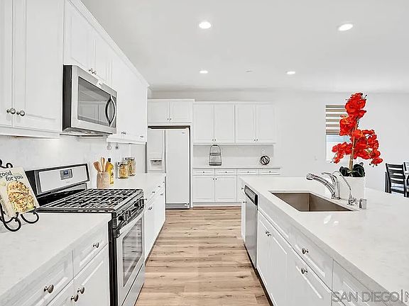 3rd image of 30686 Green Arbor Dr