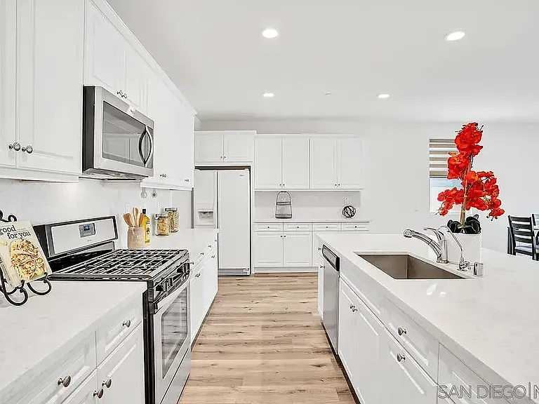 30686 Green Arbor Dr — Photo 3