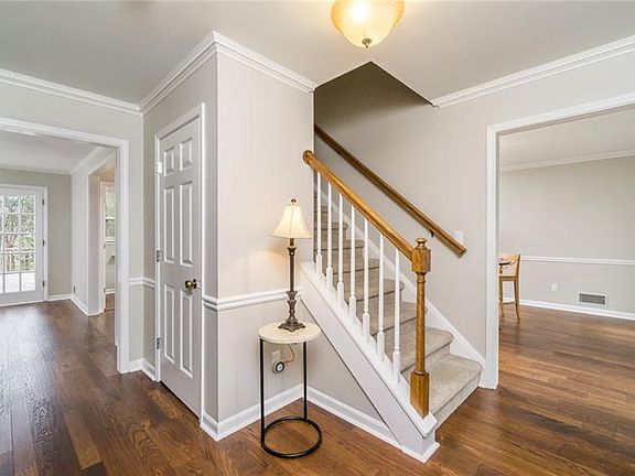3rd image of 223 Shadowlake Ct SE