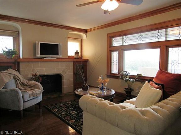 3rd image of 5207 Vandalia Ave