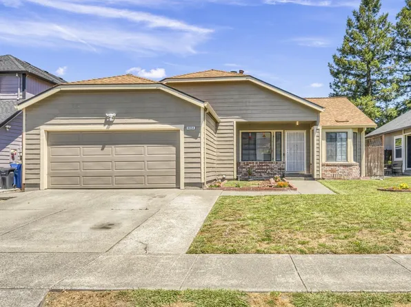 8054 Creekside Drive, Windsor, CA 95492