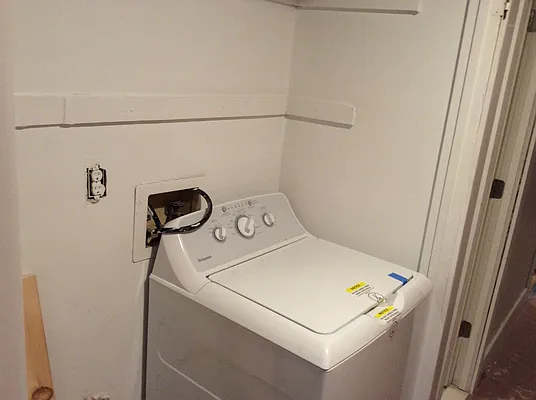 Rented by Peter Jacob, LREB | media 22