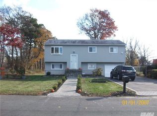 24 Matthews Ave, West Babylon, NY 11704