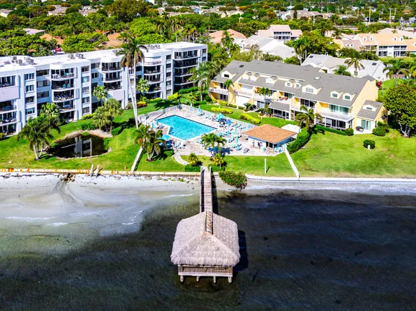 111 N North Lakeshore Drive, Hypoluxo, FL 33462