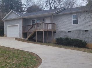 2617 Alice Bell Rd, Knoxville, TN 37917