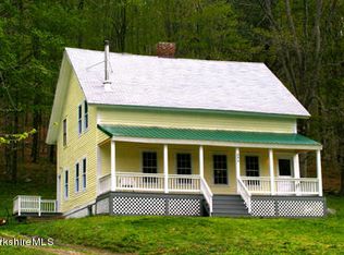 293 River Rd, Rowe, MA 01367