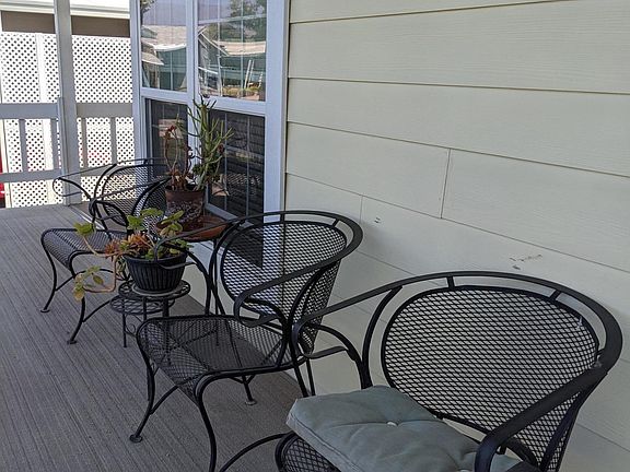 2nd image of 500 W Santa Maria St Space 15