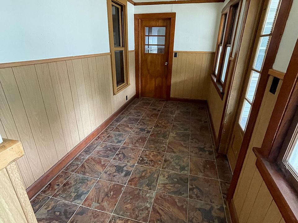 Large entryway with coat closet.
