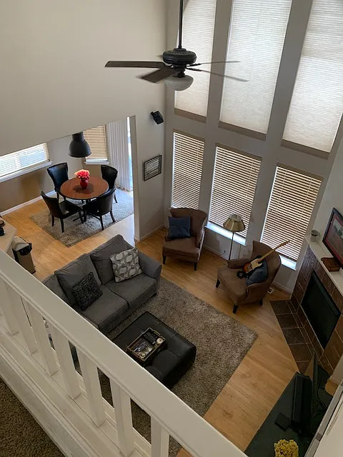 4 bed, 4000 sqft, $3,800 — Photo 3