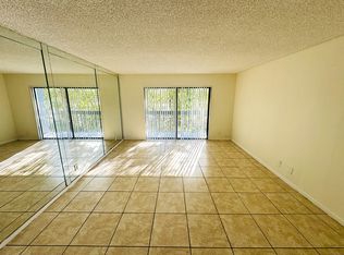 2050 N Congress Ave APT L-207, West Palm Beach, FL 33401