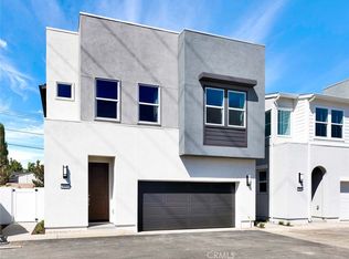 1001 E Overlook Dr, Orange, CA 92867