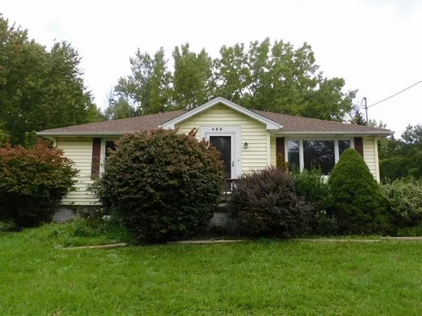 444 E Oak Orchard St, Medina, NY 14103