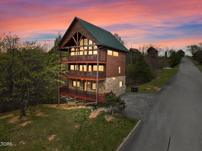 2305 Rand Rd, Sevierville, TN, 37876