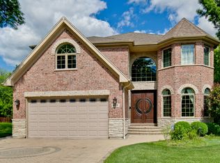 8829 Birch Ave, Morton Grove, IL 60053