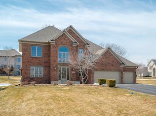 8143 Foxberry Bay, Savage, MN 55378