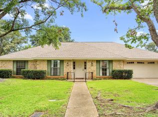 701 Meadow Creek Dr, Tyler, TX 75703