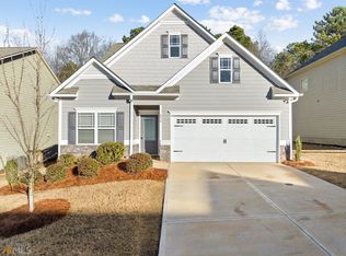 670 Country Ridge Dr, Hoschton, GA 30548