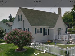 2758 Seaman St, Oregon, OH 43616