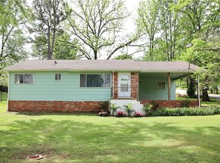 910 Sunset Ln, Harrison, AR 72601