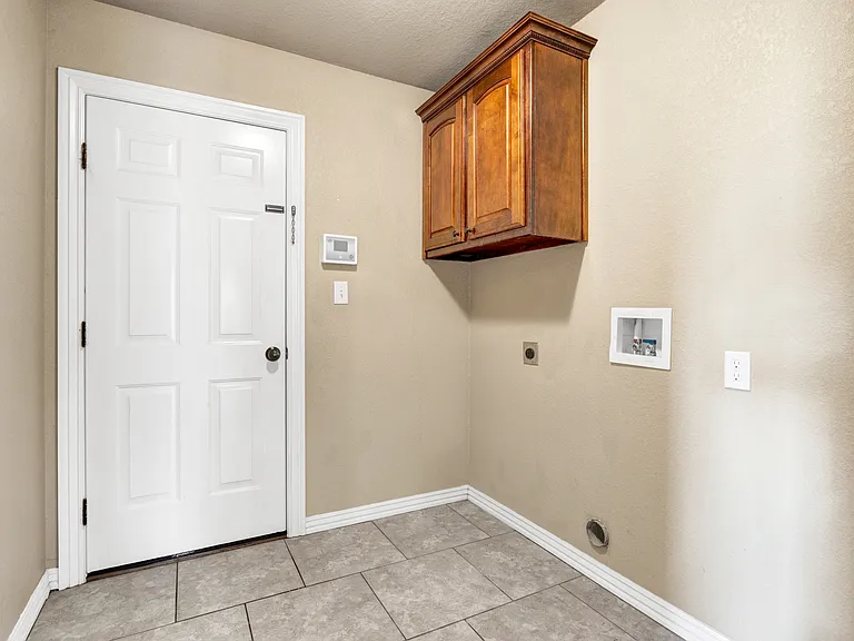 508 Torrington Way — Photo 29