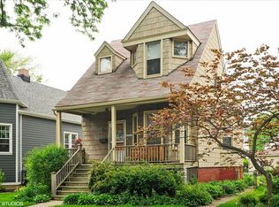 4243 N Avers Ave, Chicago, IL 60618