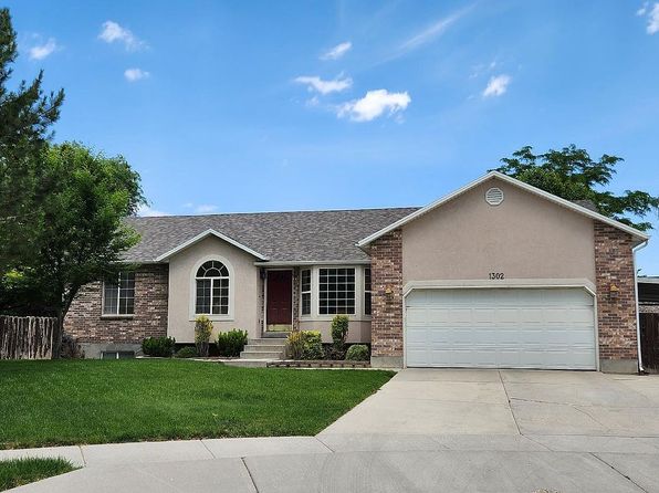1302 W Cambridgetown Cv