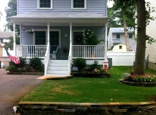 417 Fairmount Dr, Edgewater, MD 21037