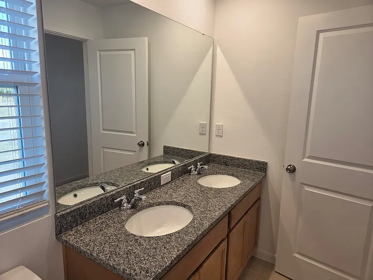 12407 Shipwatch St — Photo 15