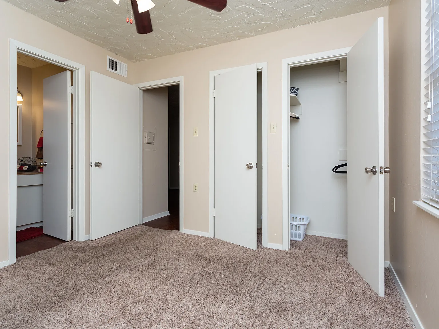 Northgate Square Apartments — Photo 1