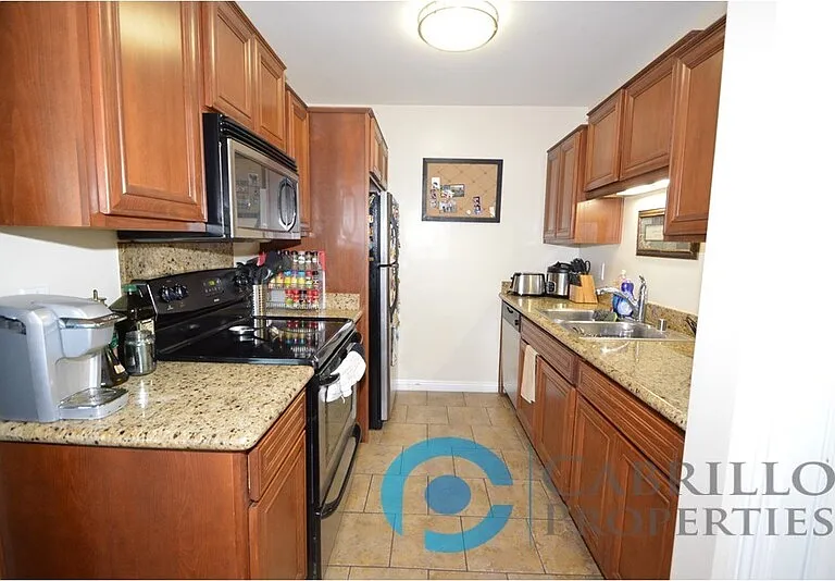 4093 1st Ave #1 — Photo 3
