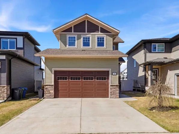 140 Lindman Ave, Red Deer, AB T4R 0R3