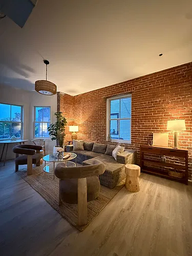 Floor plan 303