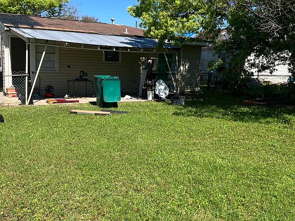 811 Texas Ave, Orange, TX 77630 | MLS #246743 | Zillow