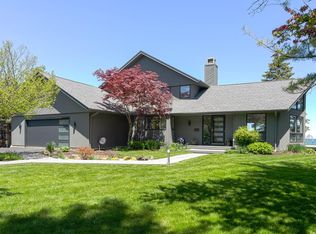 806 Waters Edge Rd, Racine, WI 53402